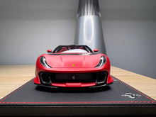 Load image into Gallery viewer, Ferrari 812 Competizione A - Rosso F1-75 matte - 1:18
