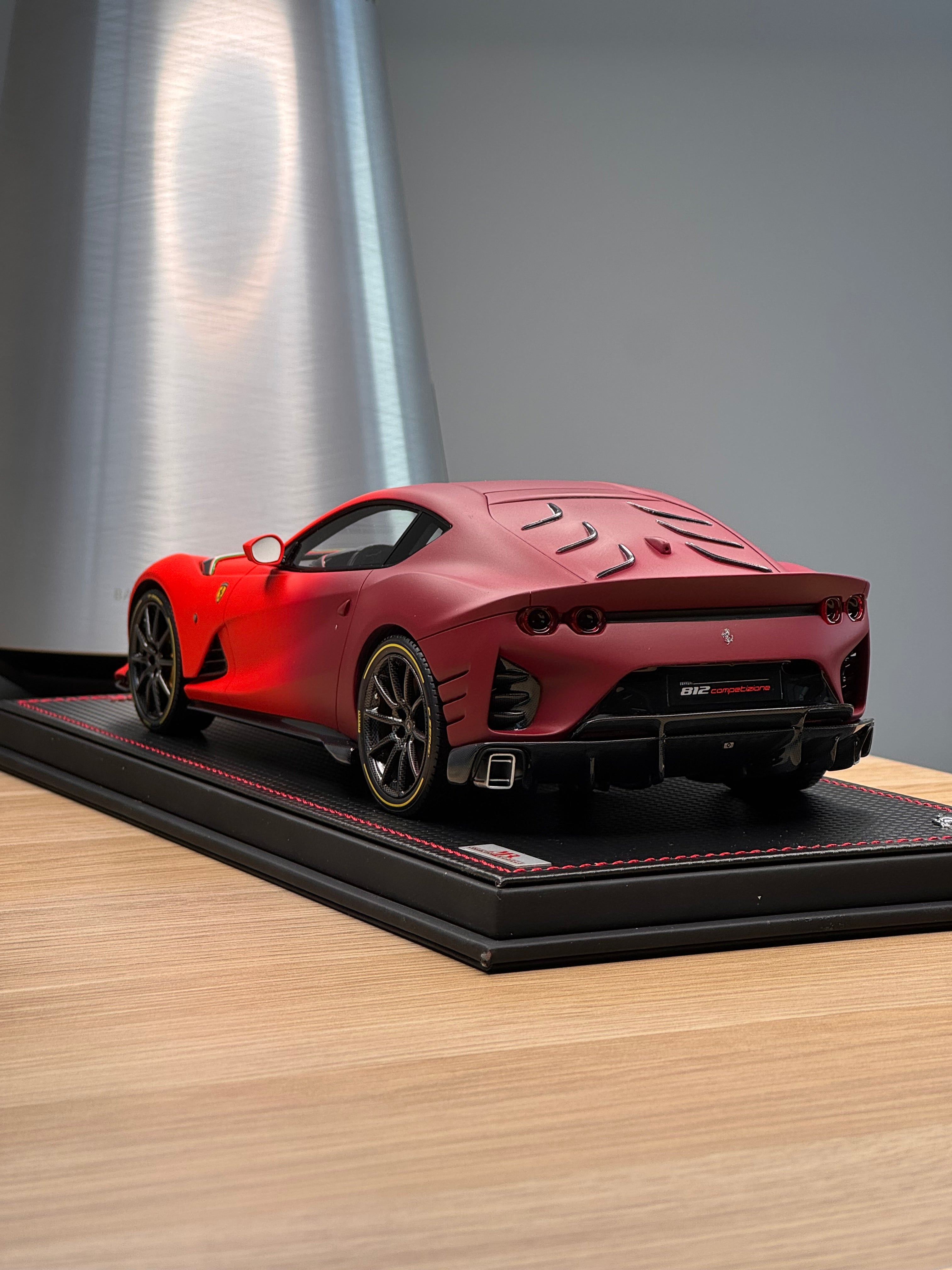 Ferrari 812 Competizione - Rosso F1 matte fading to Rosso GP1000 LE49 - 1:18