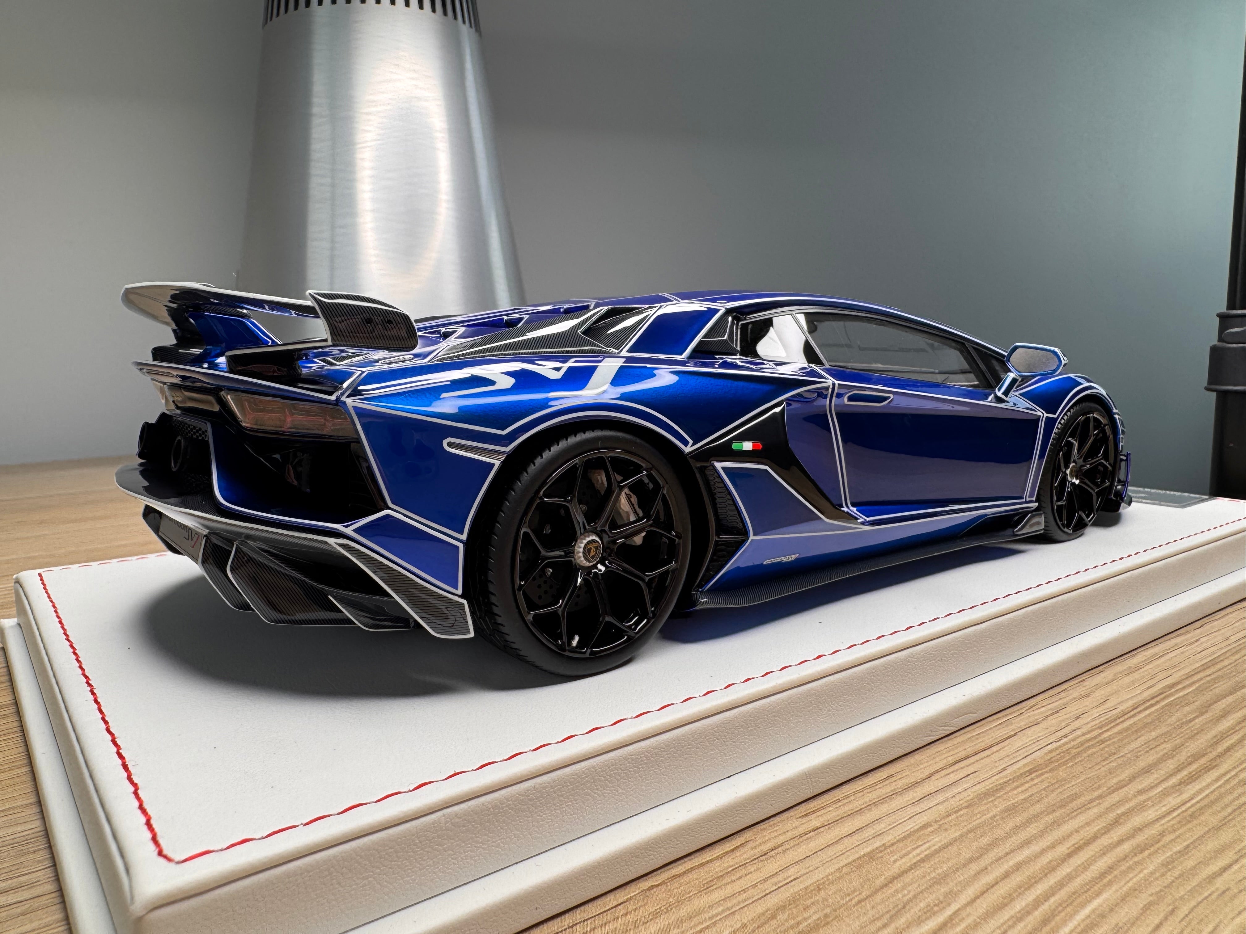 Lamborghini Aventador SVJ - Blue Luminous - 1:18