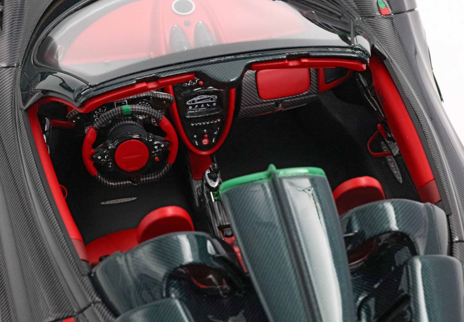 Pagani Imola Roadster - Gloss Carbon - 1:18