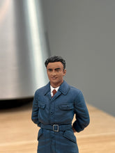 Load image into Gallery viewer, Enzo Ferrari figurine - 1:18
