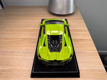 Load image into Gallery viewer, Lamborghini Revuelto - Verde Ithaca - 1:18

