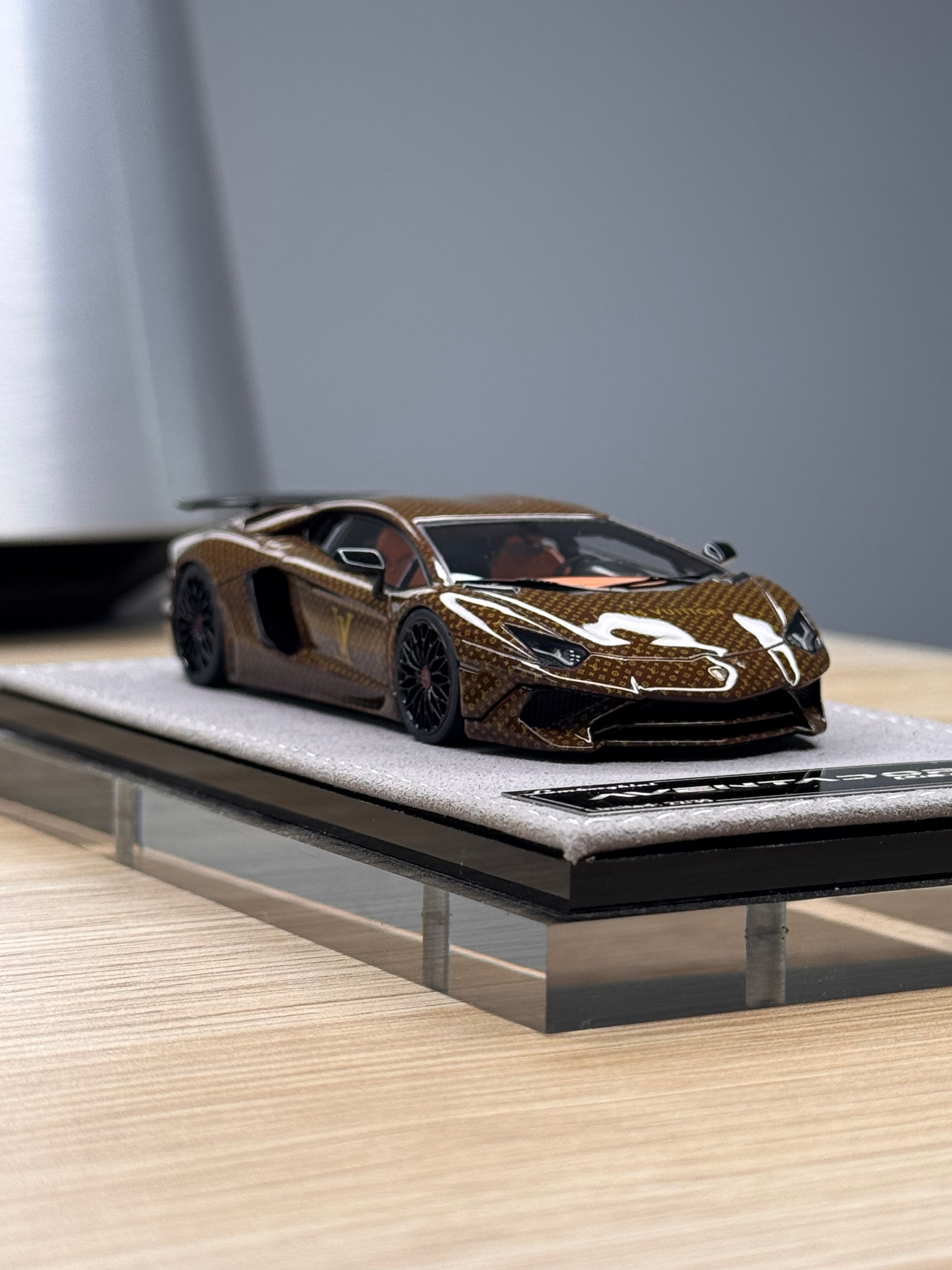 Lamborghini Aventador SV - Louis Vuitton pattern livery - 1:43