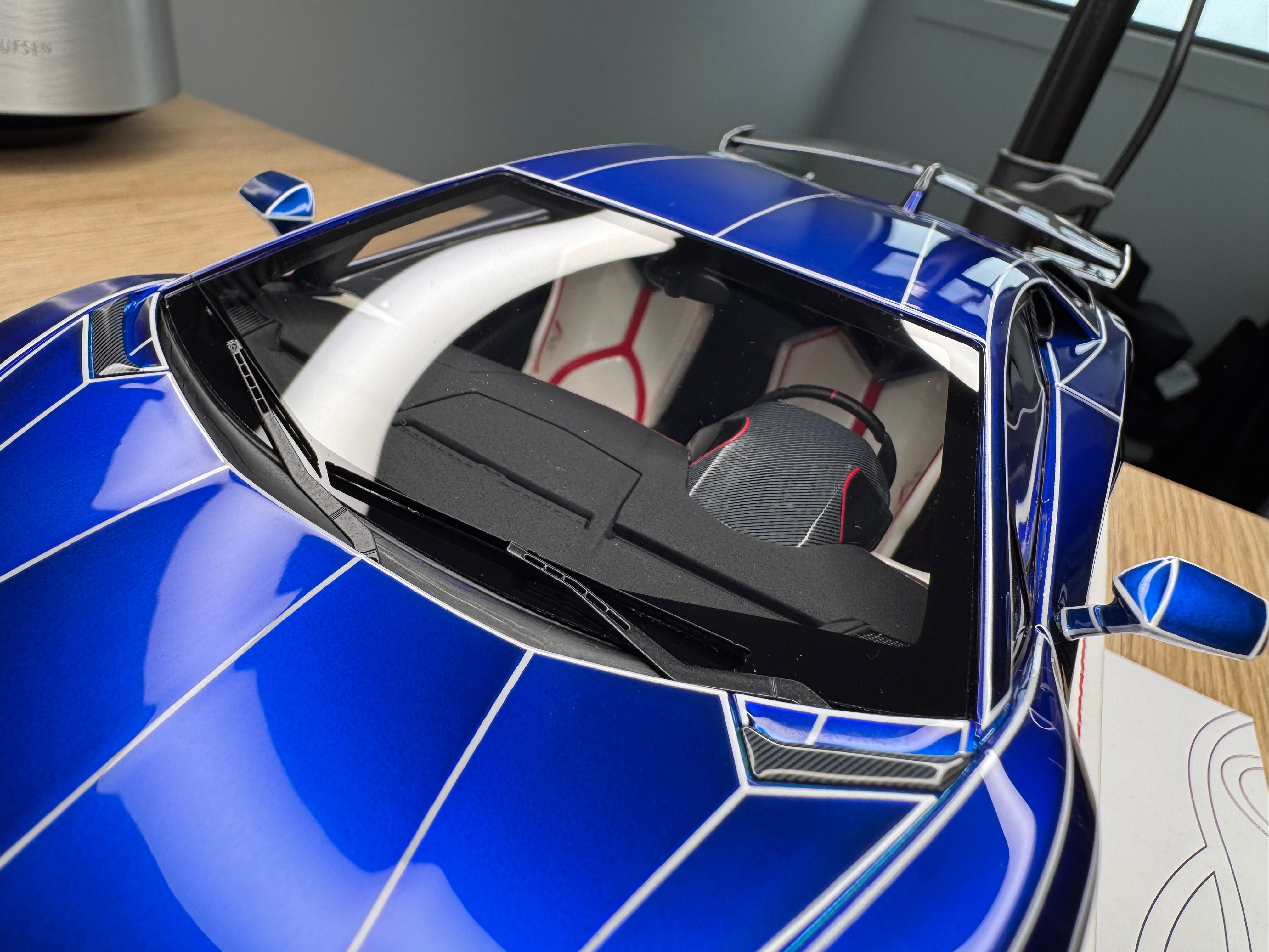 Lamborghini Aventador SVJ - Blue Luminous - 1:18