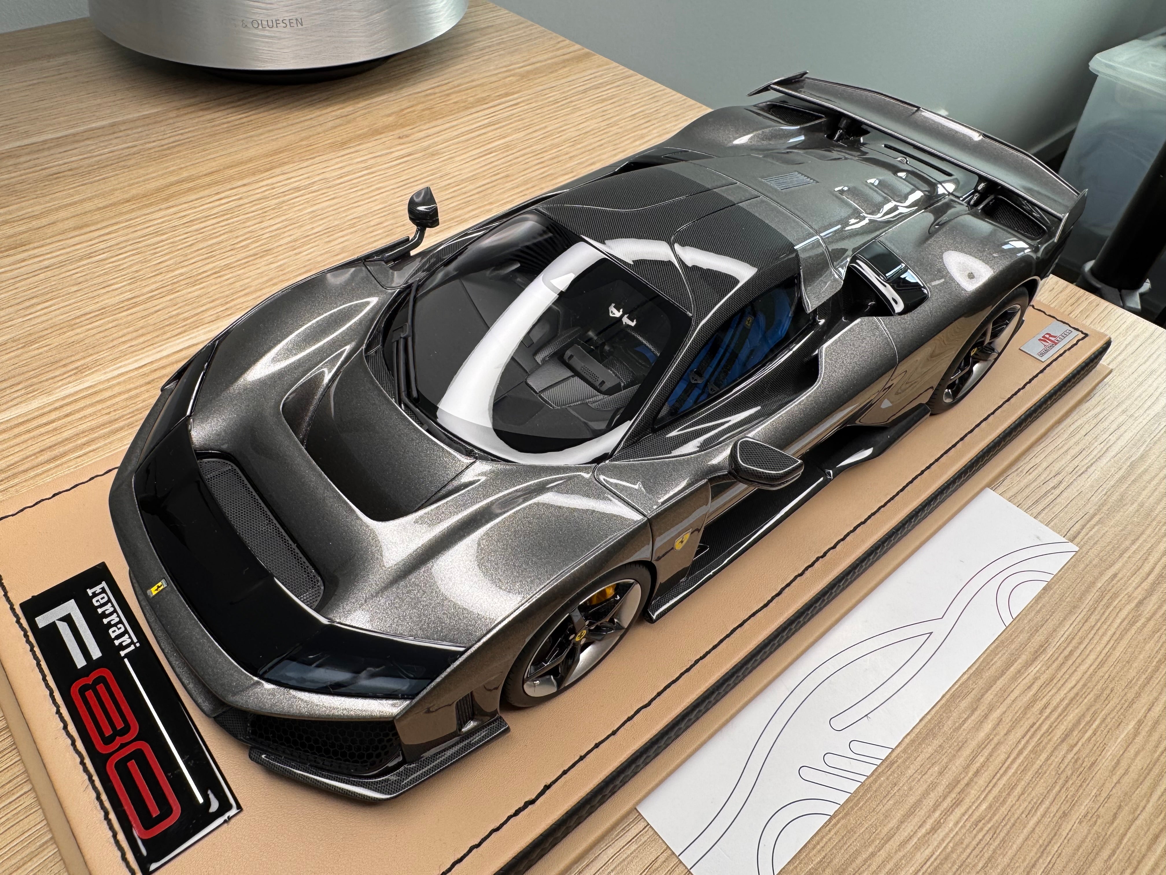 Ferrari F80 - Canna di Fucile LE49 - 1:18