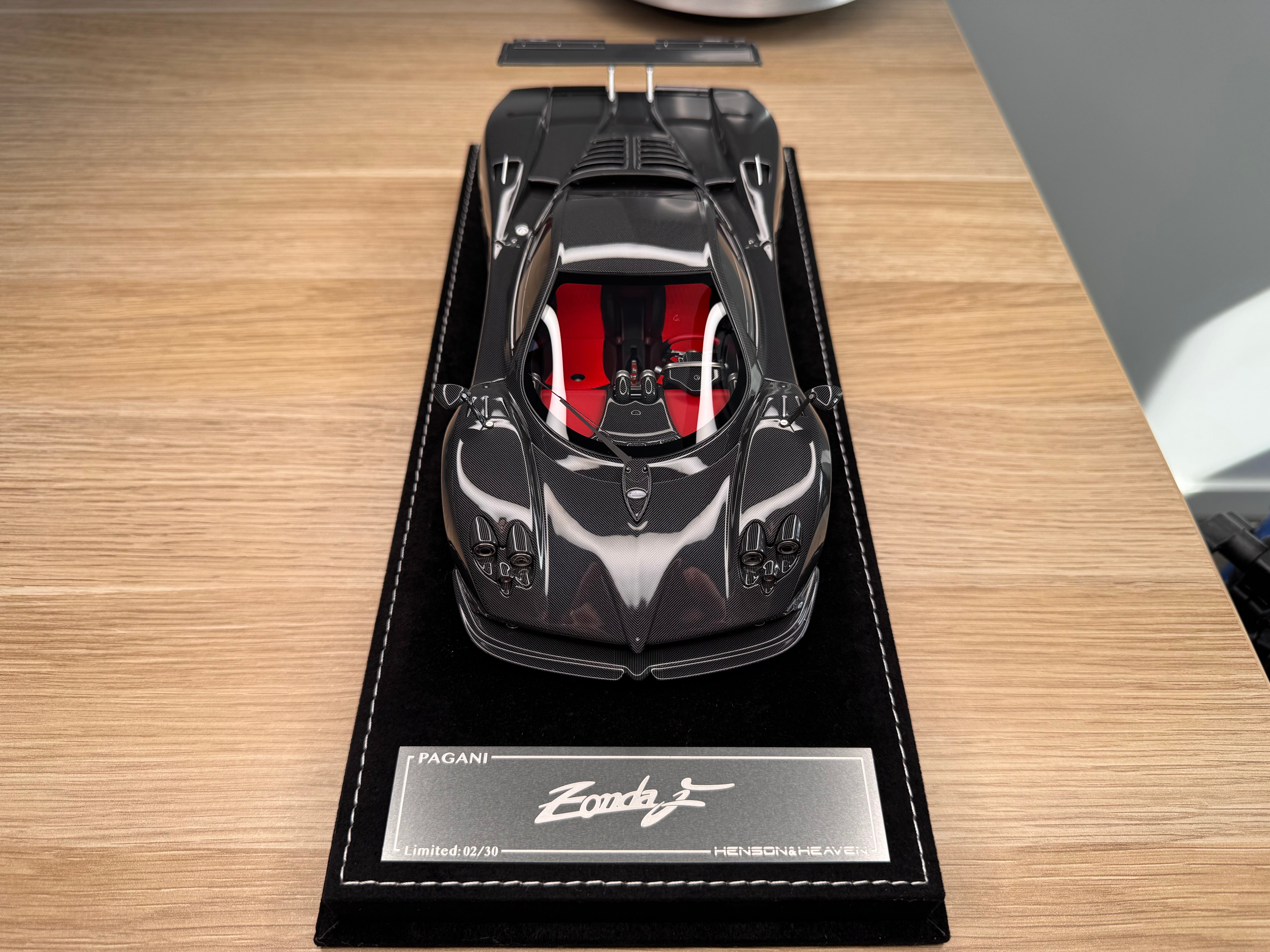 Pagani Zonda F hard top - Black Carbon - 1:18