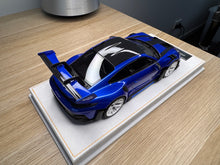 Load image into Gallery viewer, Porsche 911 992 GT3RS - Metallic Blue - 1:18
