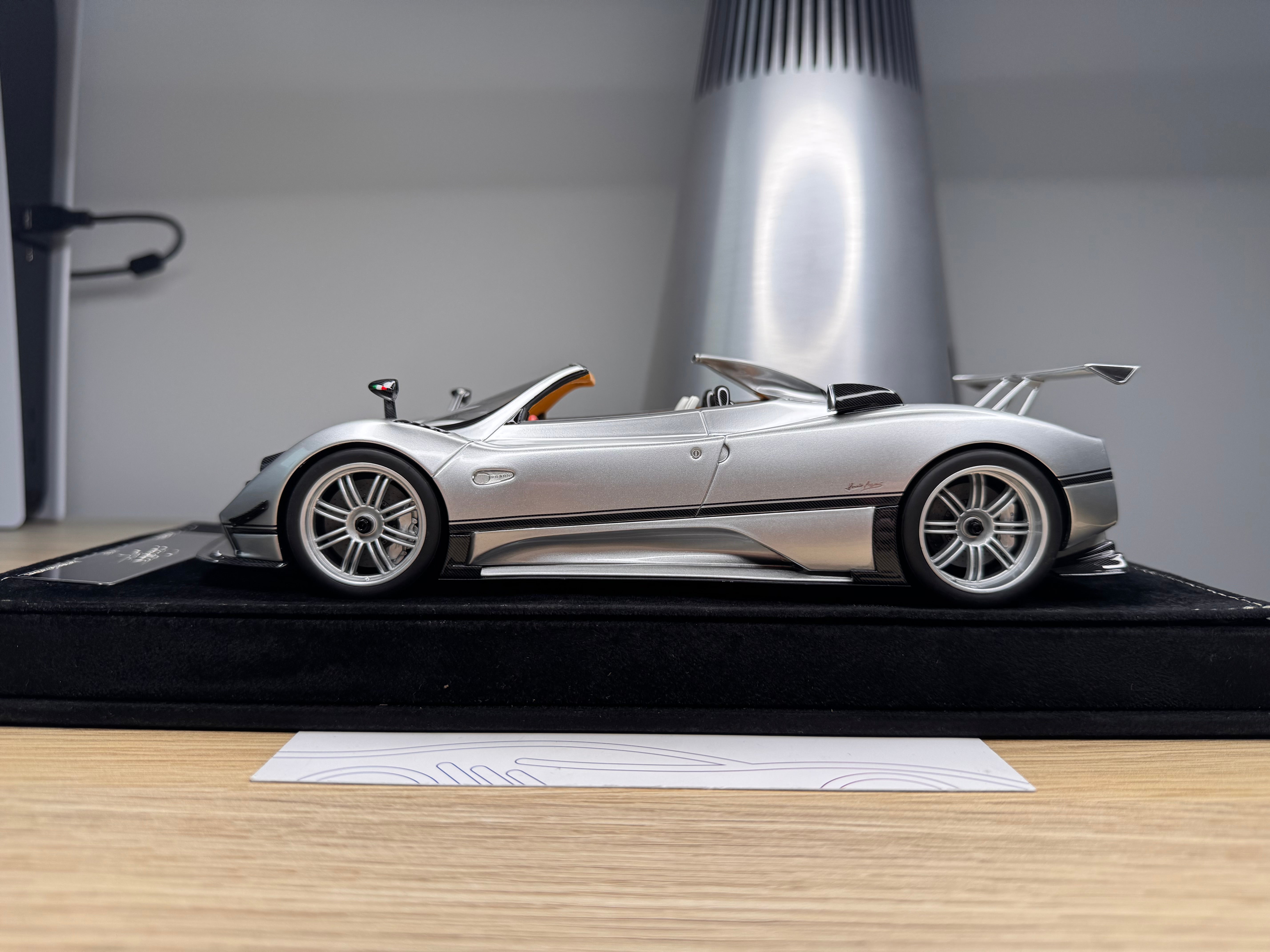 Pagani Zonda Cinque Roadster - Silver - 1:18