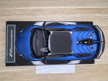 Load image into Gallery viewer, Lamborghini Aventador SVJ - Blu Emera - 1:18
