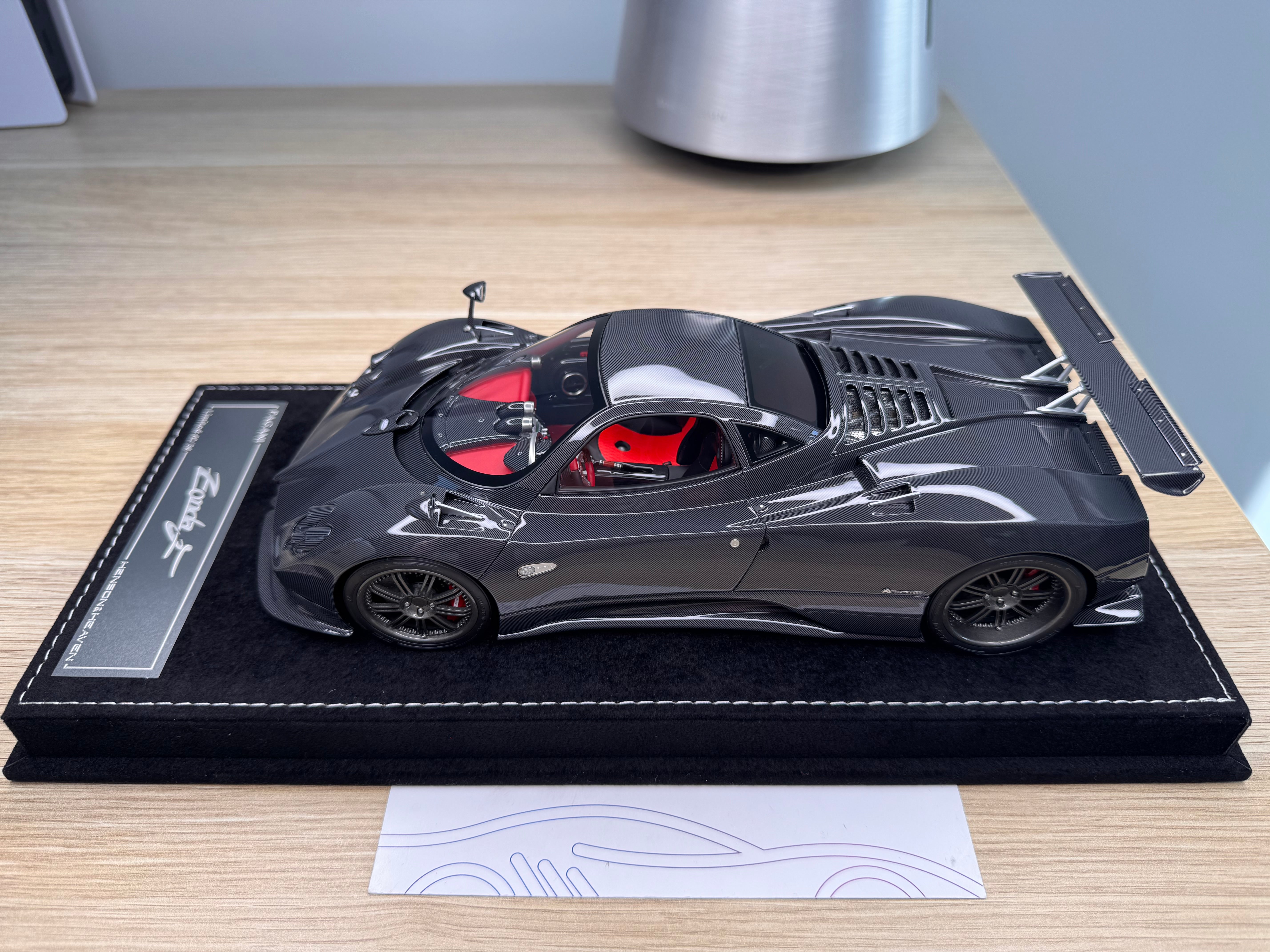 Pagani Zonda F hard top - Black Carbon - 1:18
