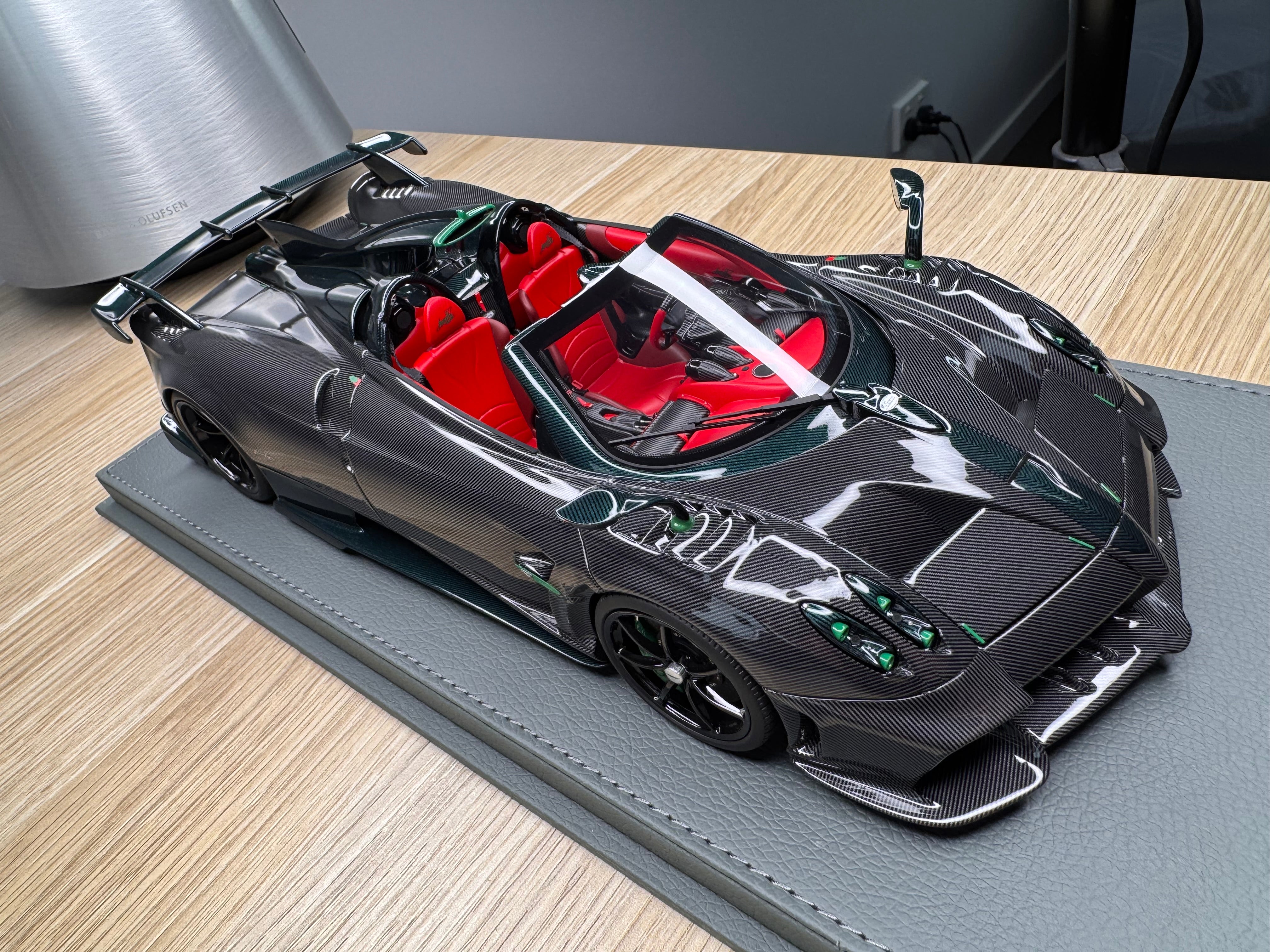 Pagani Imola Roadster - Gloss Carbon - 1:18