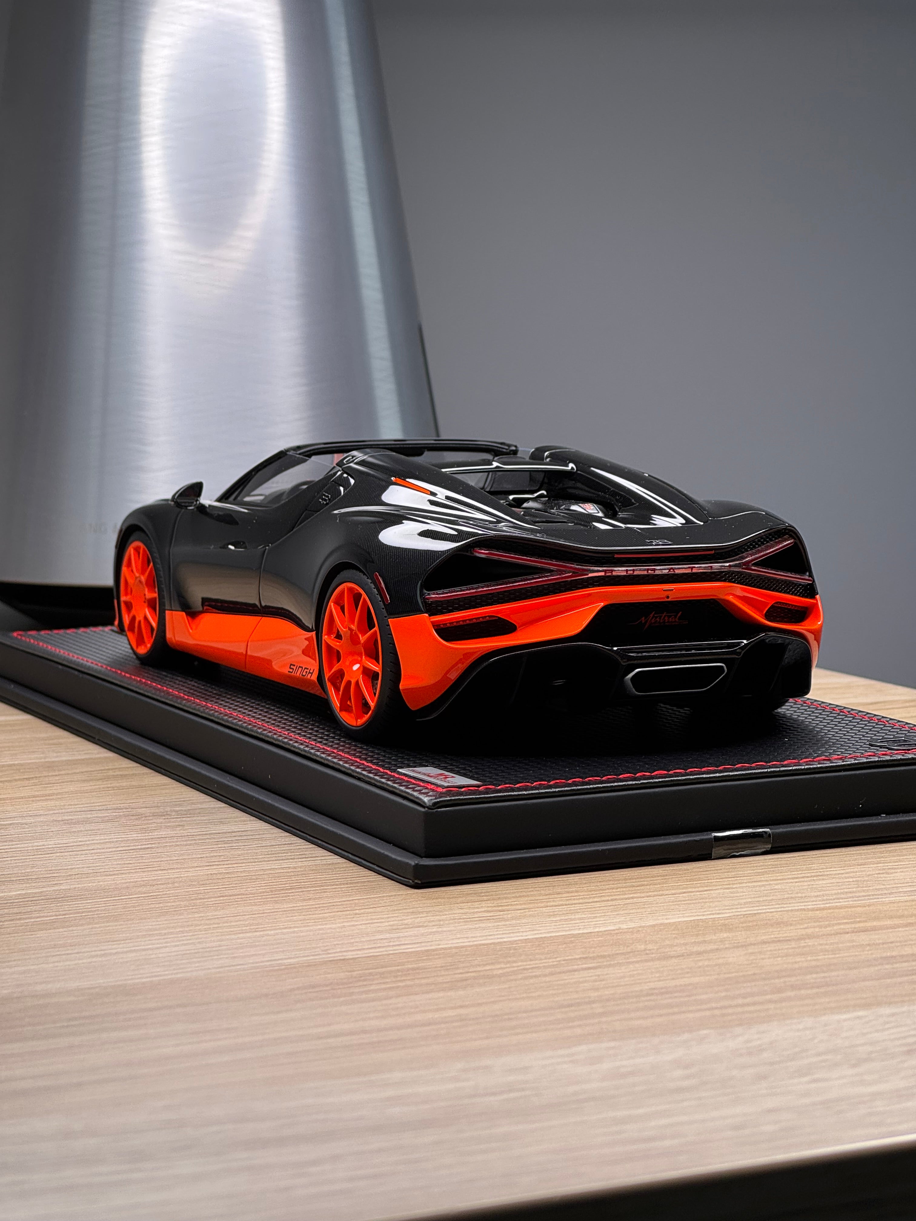 Bugatti W16 Mistral - World Record Configuration - 1:18