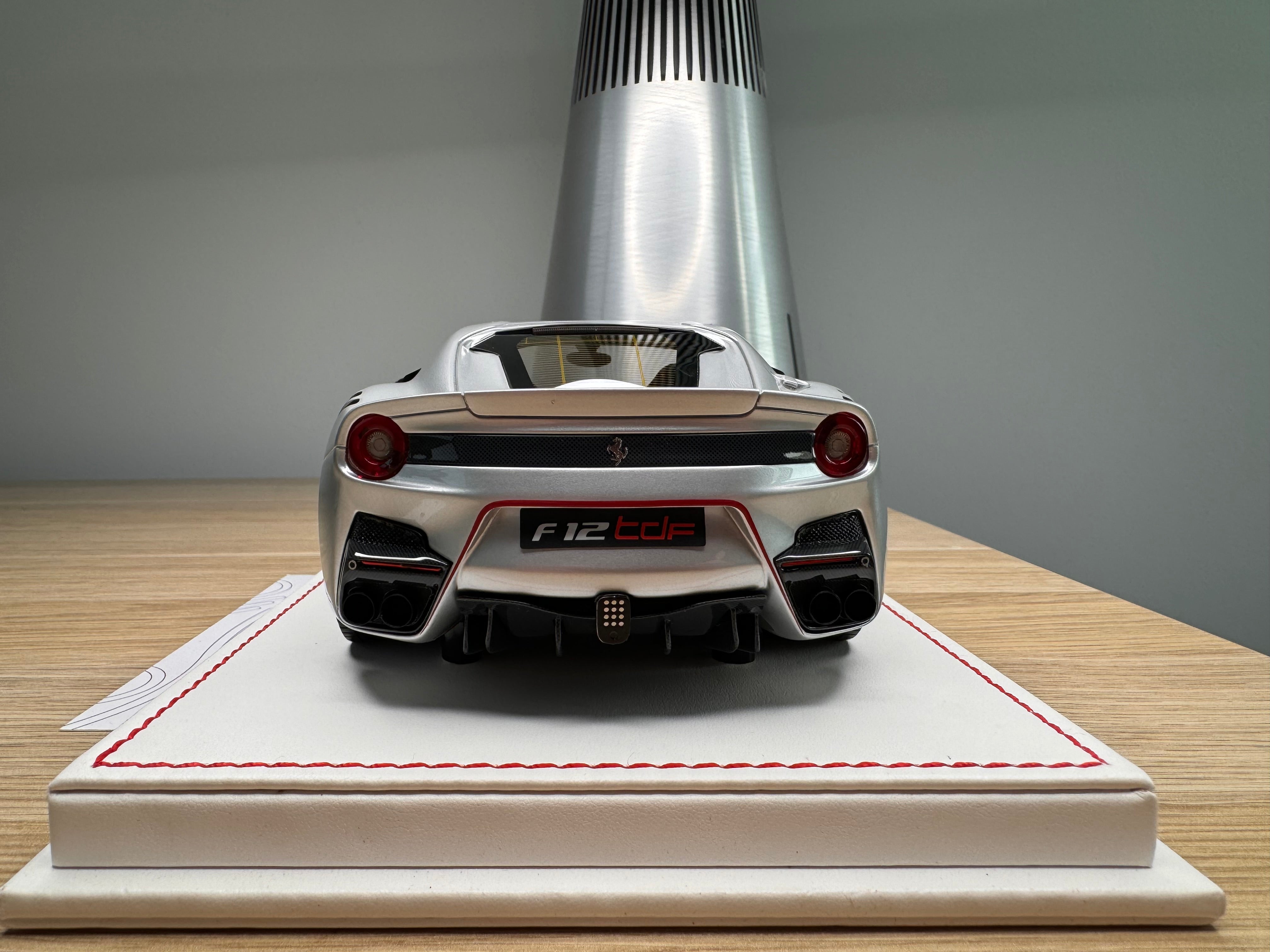 Ferrari F12tdf - Metallic Silver - 1:18