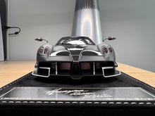 Load image into Gallery viewer, Pagani Huayra Roadster Tempesta - matte black / carbon - 1:18
