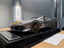 Load image into Gallery viewer, Ferrari 812 Competizione - Grigio Silverstone - 1:18
