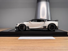 Load image into Gallery viewer, Bugatti Chiron 2.0 White with Luminous Blue - 1:18
