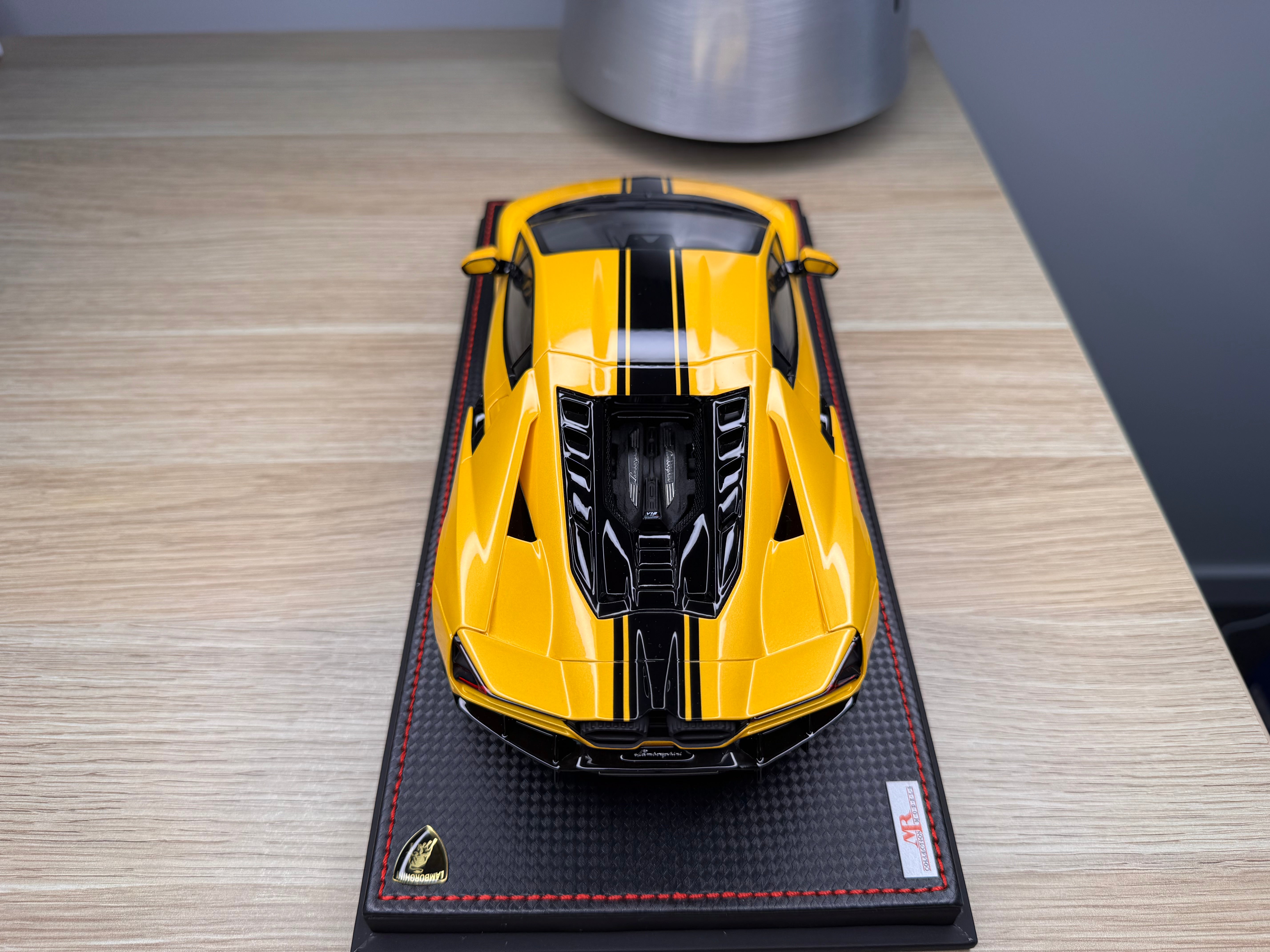 Lamborghini Revuelto - 20th Anniversario China Giallo Inti LE99 - 1:18
