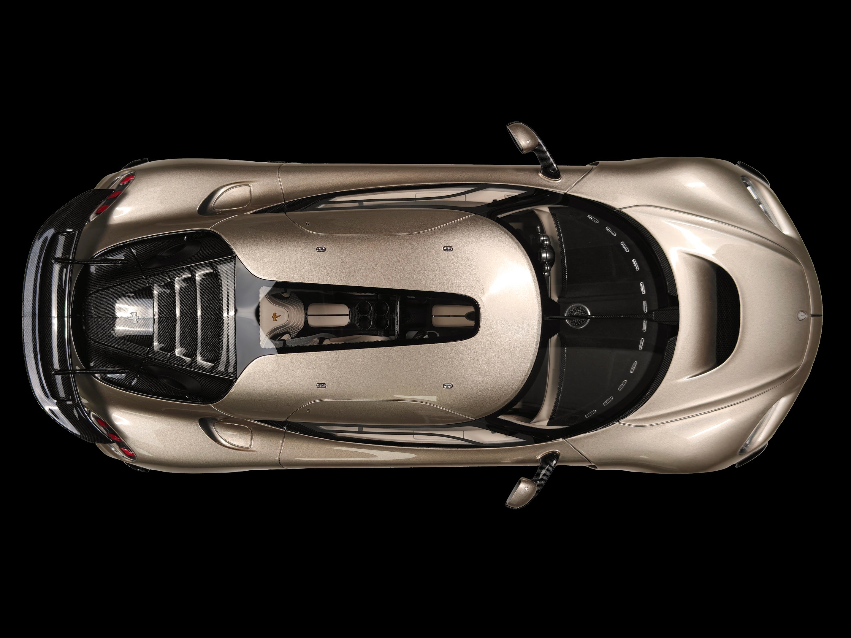 Koenigsegg Gemera - Champagne Gold - 1:18