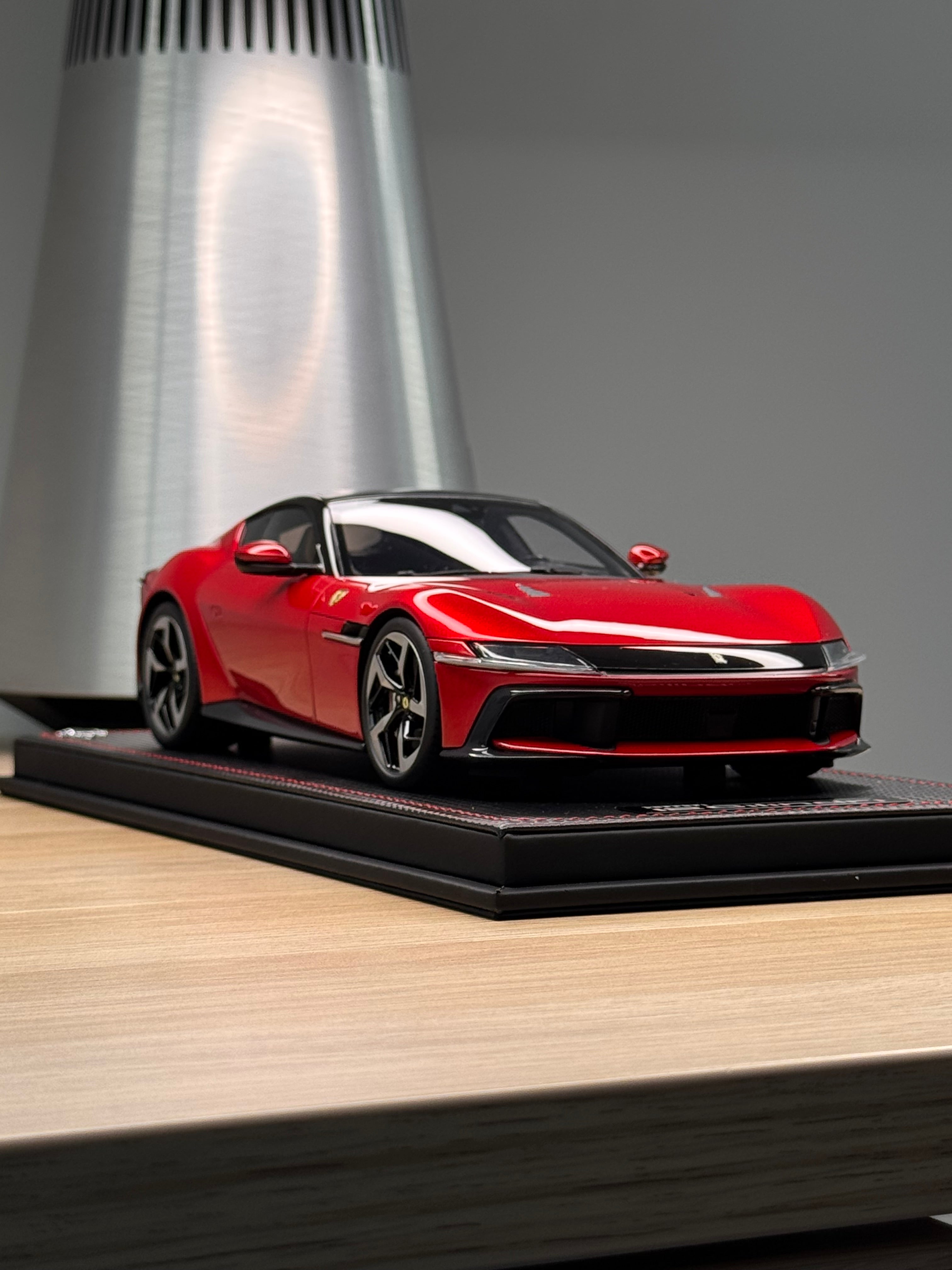 Ferrari 12 Cilindri - Rosso Magma LE99 - 1:18