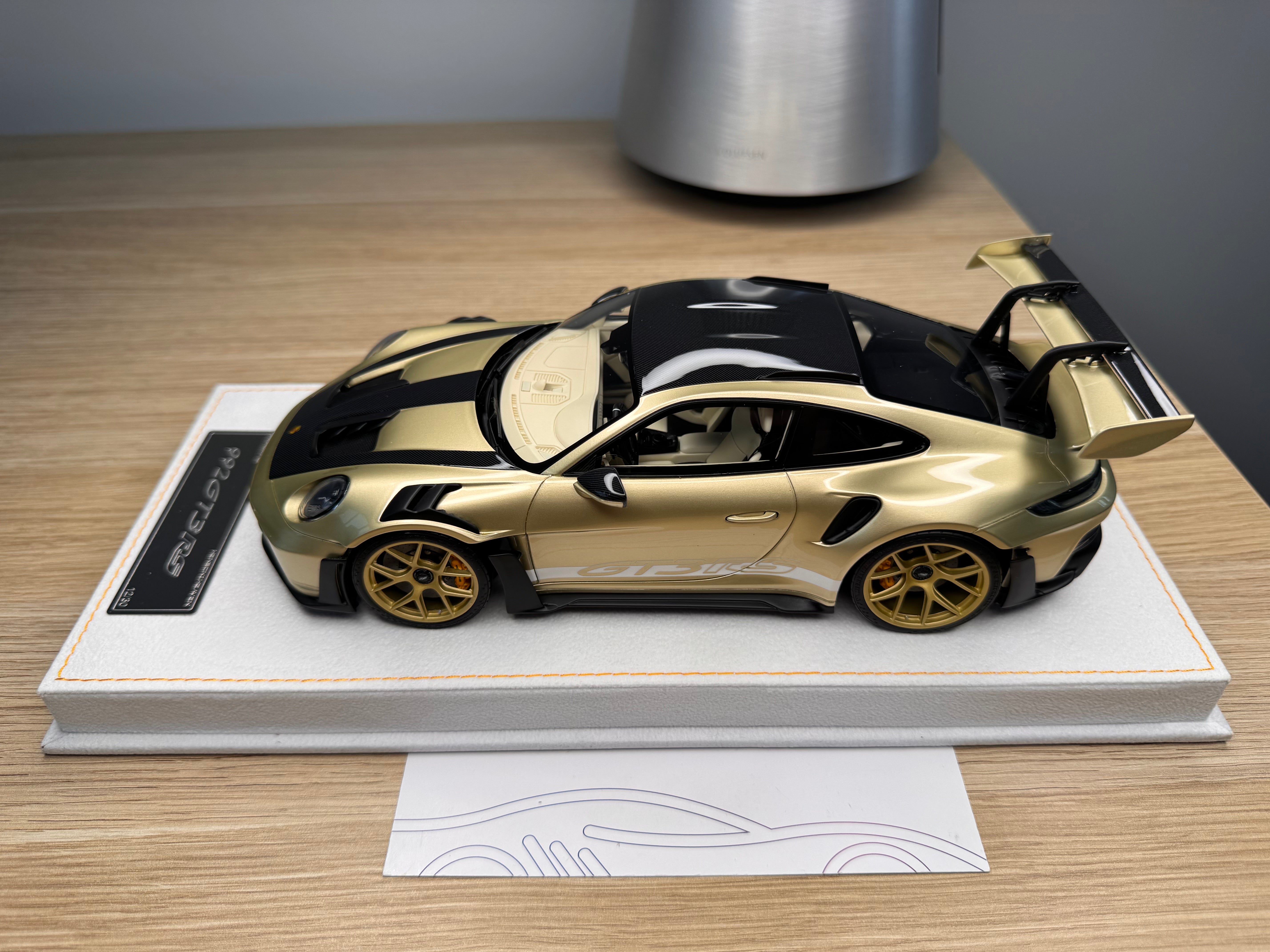 Porsche 911 992 GT3RS - Champagne Gold - 1:18