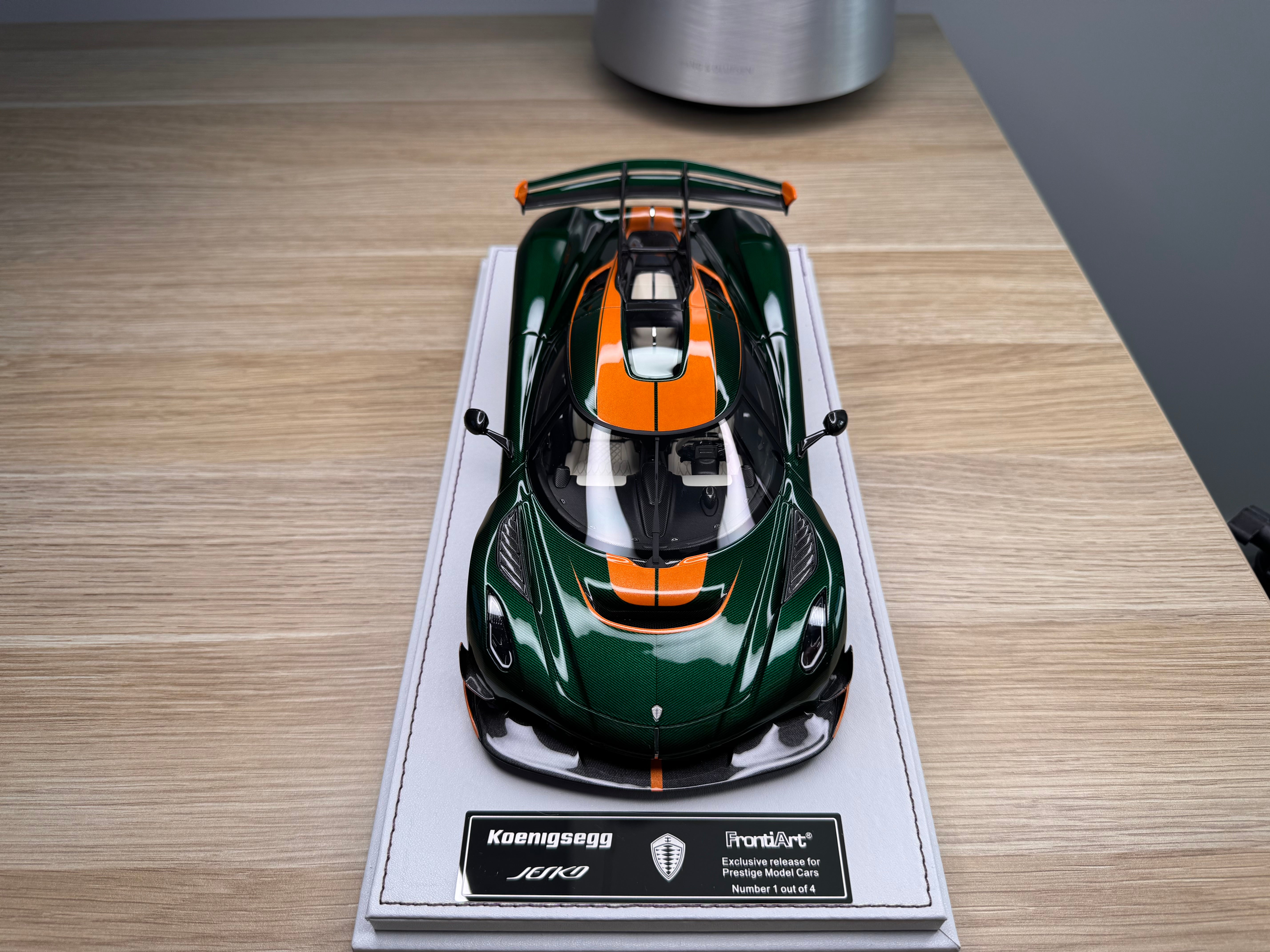 Koenigsegg Jesko PMC Special Project - 7317 Green Tinted Carbon - 1:18
