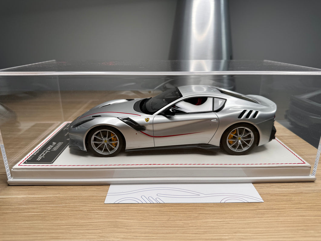 Ferrari F12tdf - Metallic Silver - 1:18