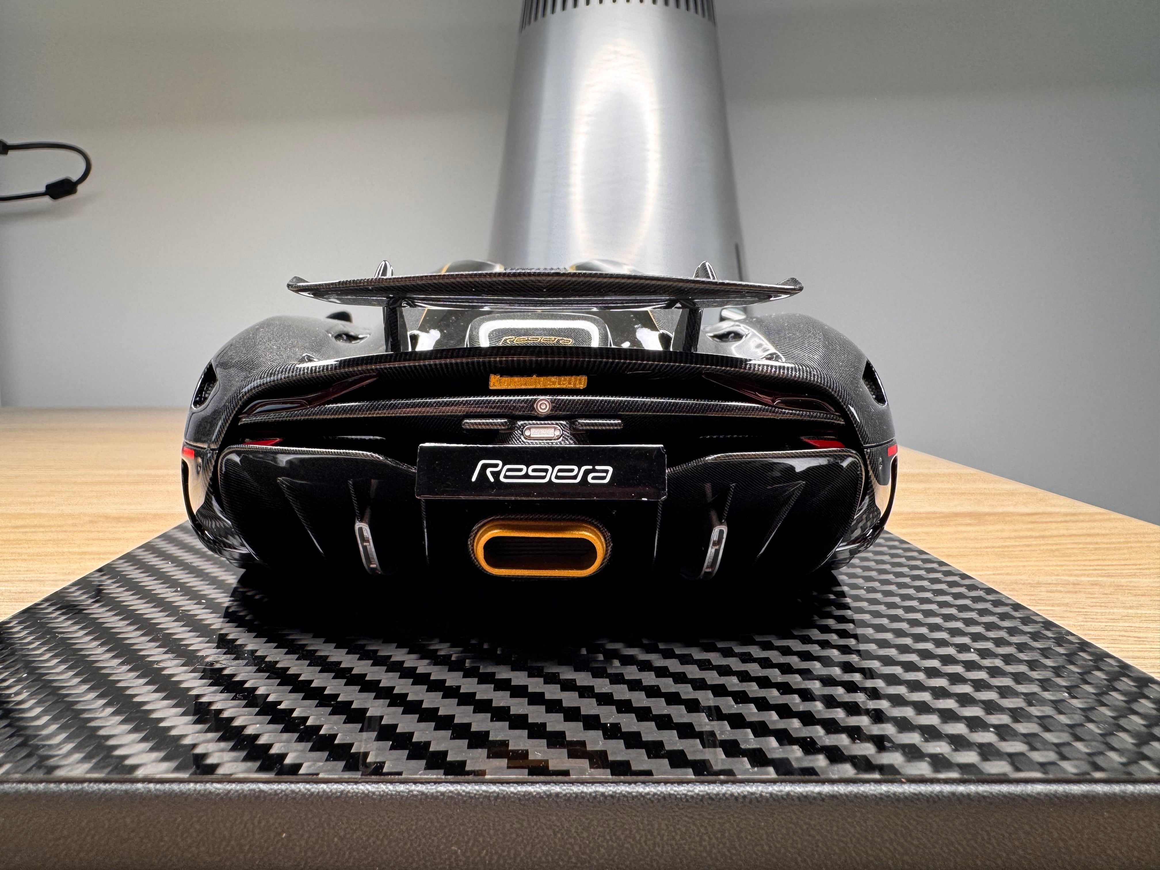 Koenigsegg Regera - Carbon Gold - 1:18
