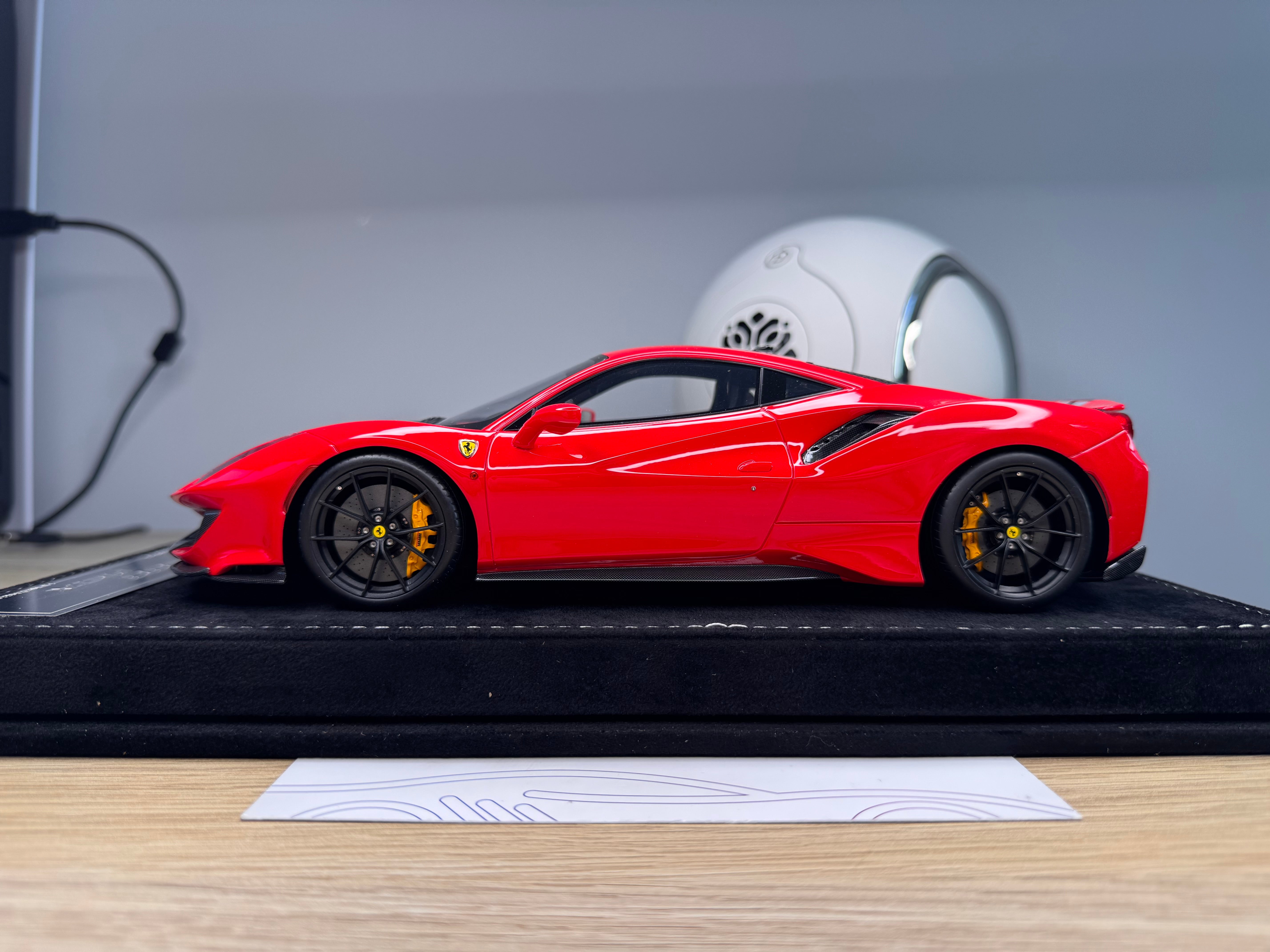 Ferrari 488 Pista - Rosso Corsa - 1:18