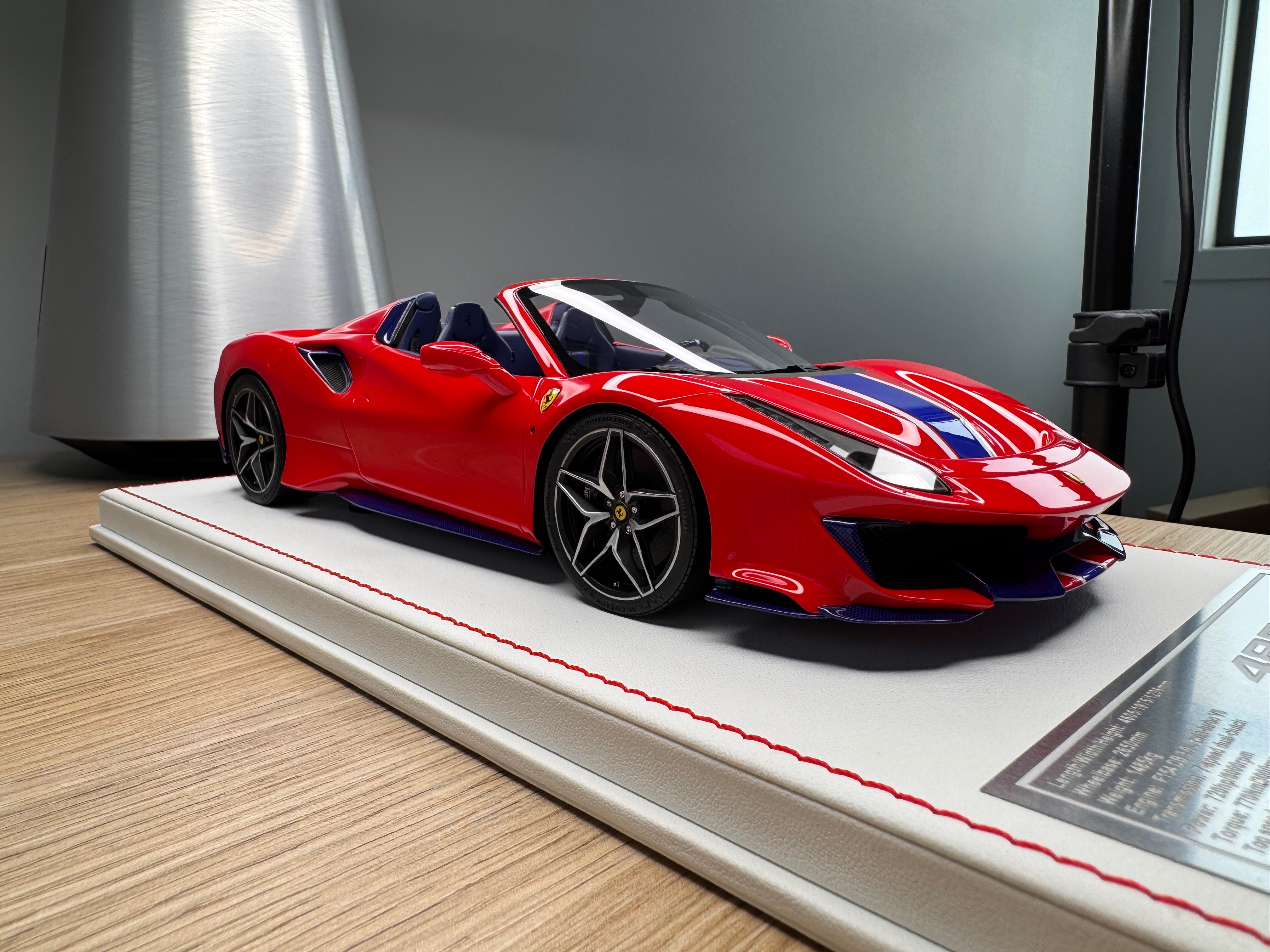 Ferrari 488 Pista Spider - Rosso Corsa - 1:18