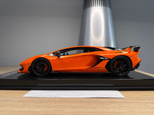 Load image into Gallery viewer, Lamborghini Aventador SVJ - Arancio Atlas - 1:18
