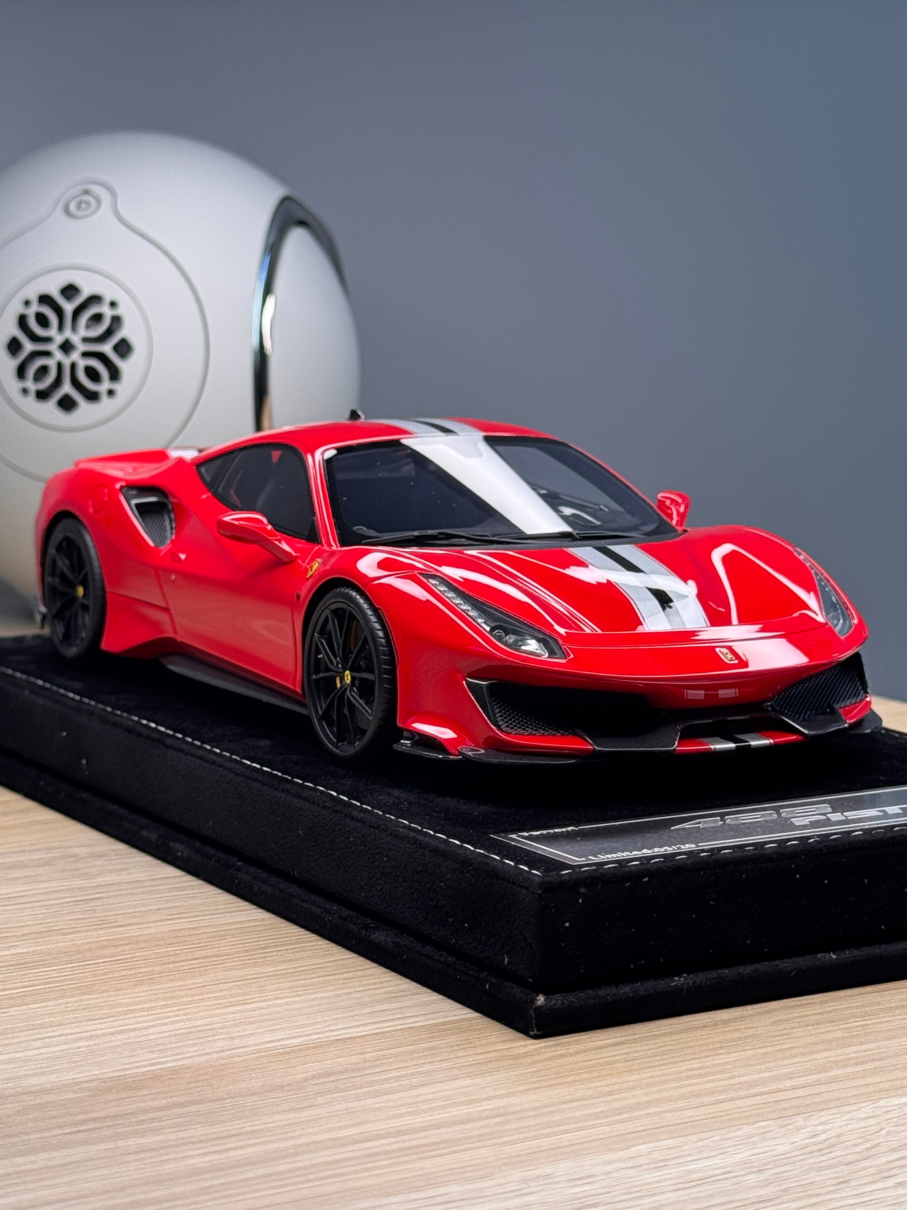 Ferrari 488 Pista - Rosso Corsa - 1:18