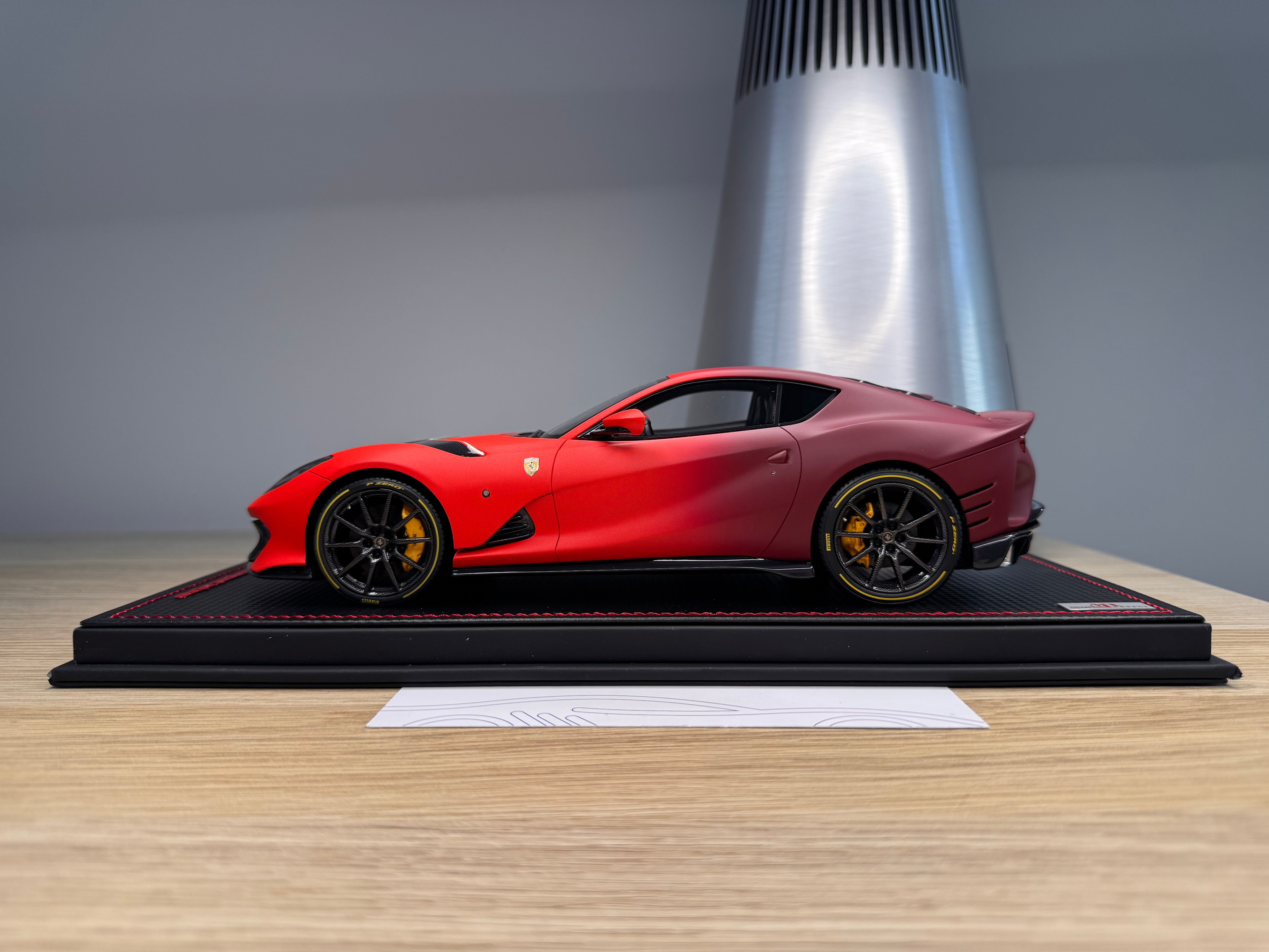 Ferrari 812 Competizione - Rosso F1 matte fading to Rosso GP1000 LE49 - 1:18