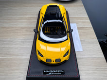 Load image into Gallery viewer, Lamborghini Huracan Sterrato - Giallo - 1:18
