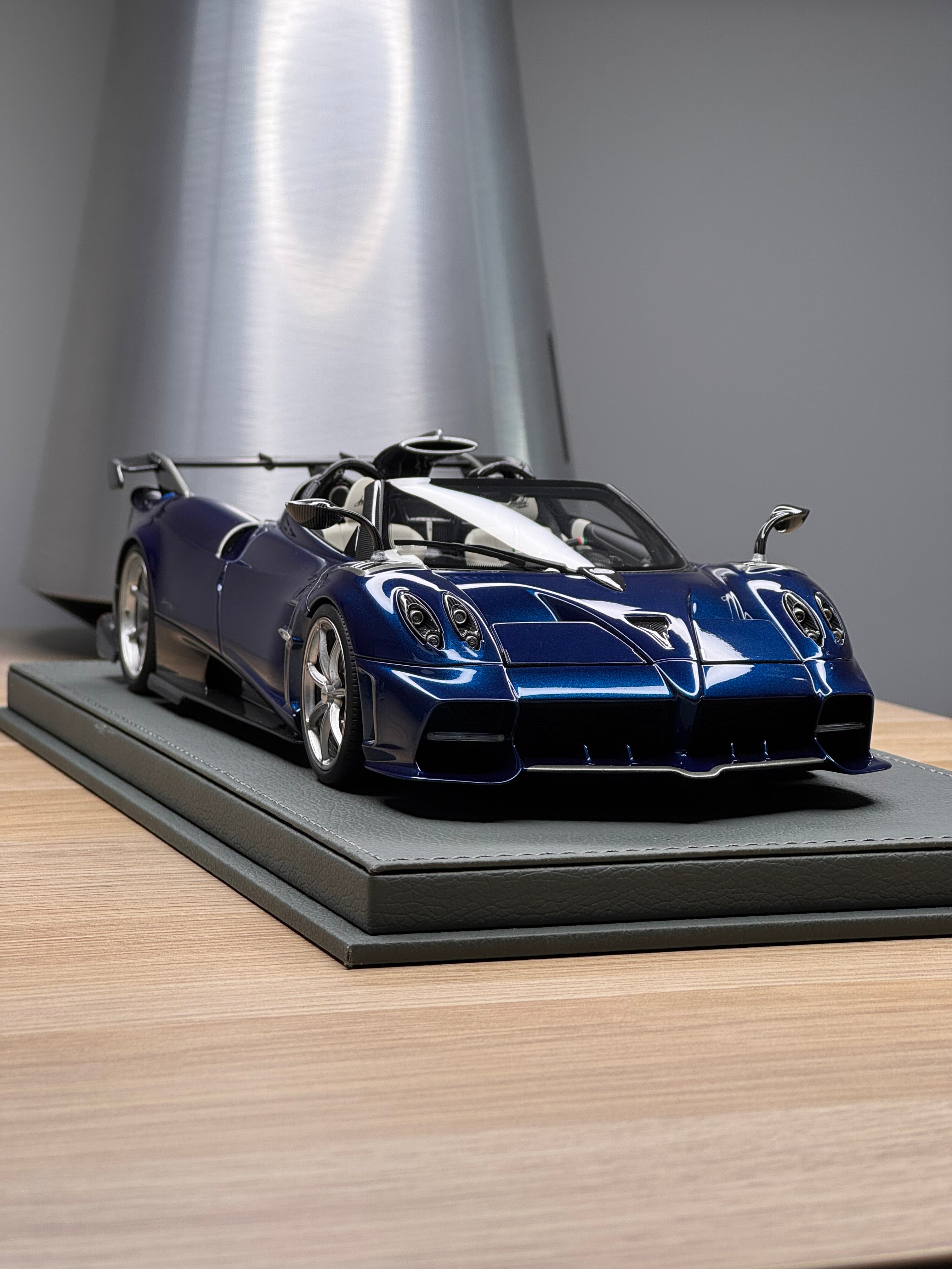 Pagani Imola Roadster - Dark Blue - 1:18