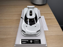 Load image into Gallery viewer, Koenigsegg CC850 PMC Special Project - crystal white #7519 Monterey Car Week - 1:18
