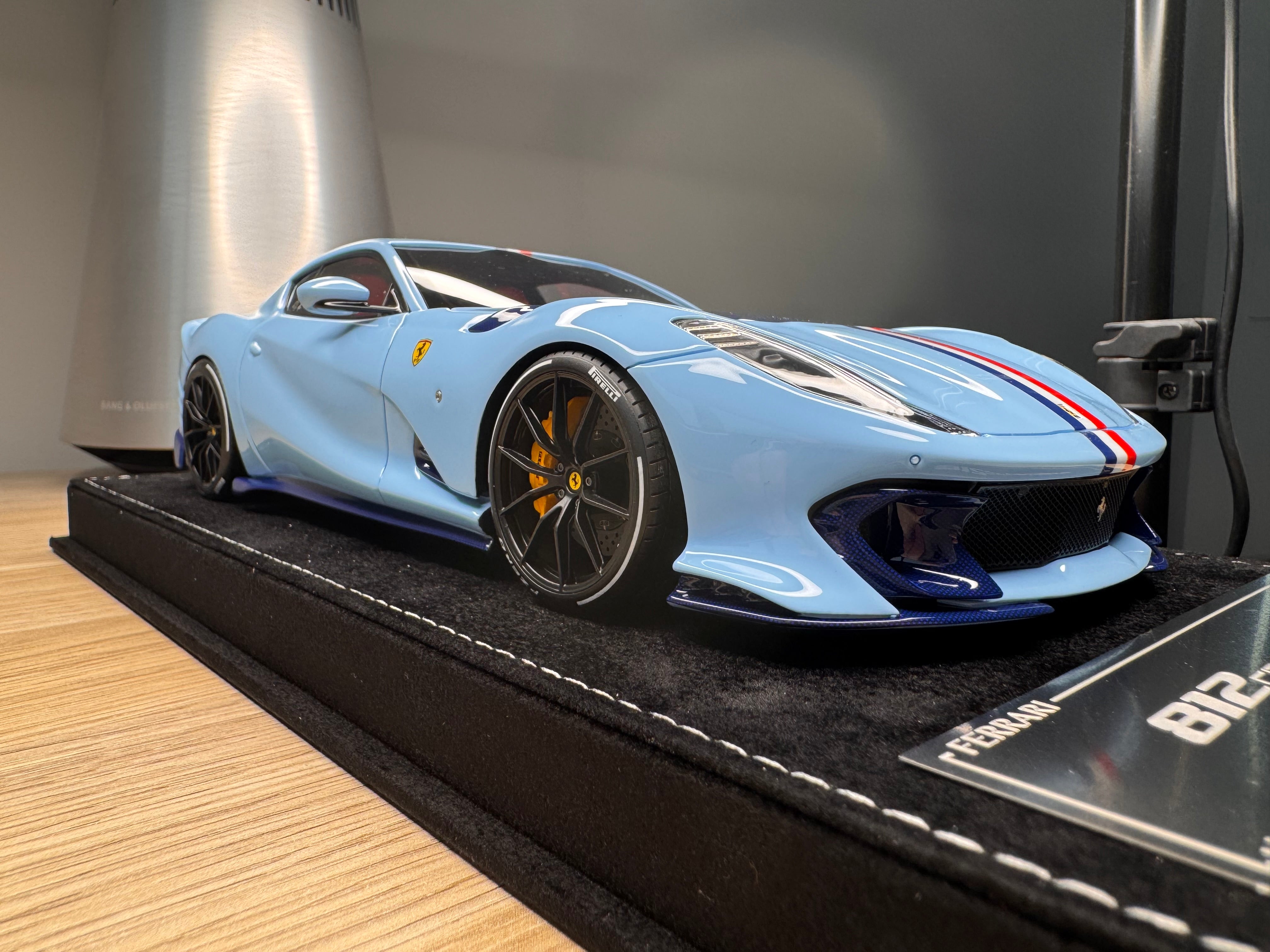Ferrari 812 Competizione - Azzurro La Plata - 1:18