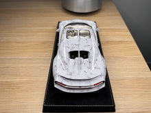 Load image into Gallery viewer, Bugatti Chiron Super Sport - White Griotte - 1:18
