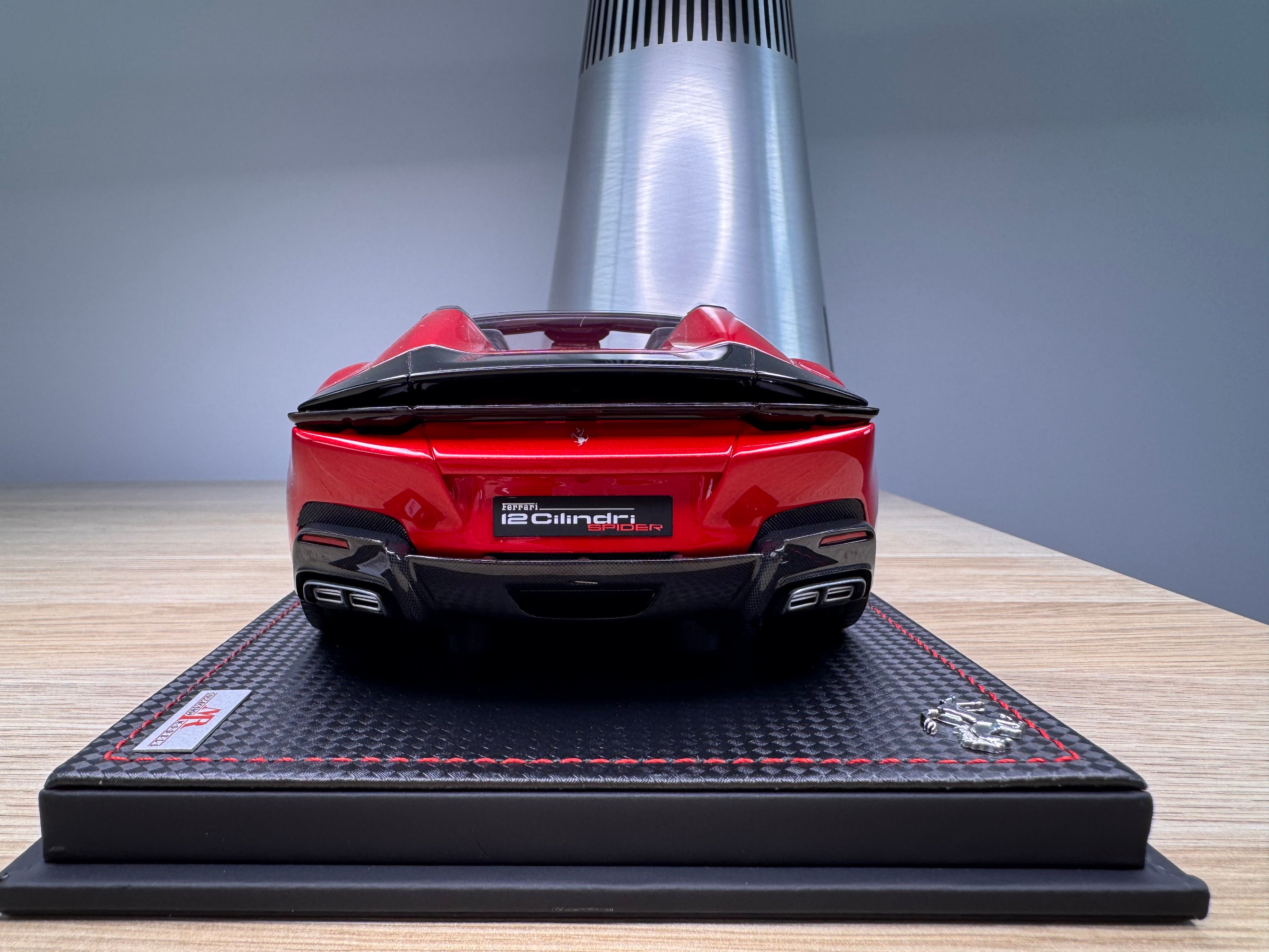 Ferrari 12 Cilindri Spider - Rosso Imola - 1:18