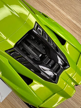 Load image into Gallery viewer, Lamborghini Revuelto - Verde Ithaca - 1:18
