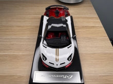 Load image into Gallery viewer, Lamborghini Aventador SVJ - Pearl White / Rosso Khonsu - 1:18
