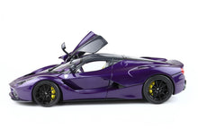 Load image into Gallery viewer, Ferrari LaFerrari - Dubai purple Viola Vio OPEN PARTS - 1:18
