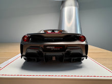 Load image into Gallery viewer, Ferrari 488 Pista Spider - Grigio Silverstone - 1:18

