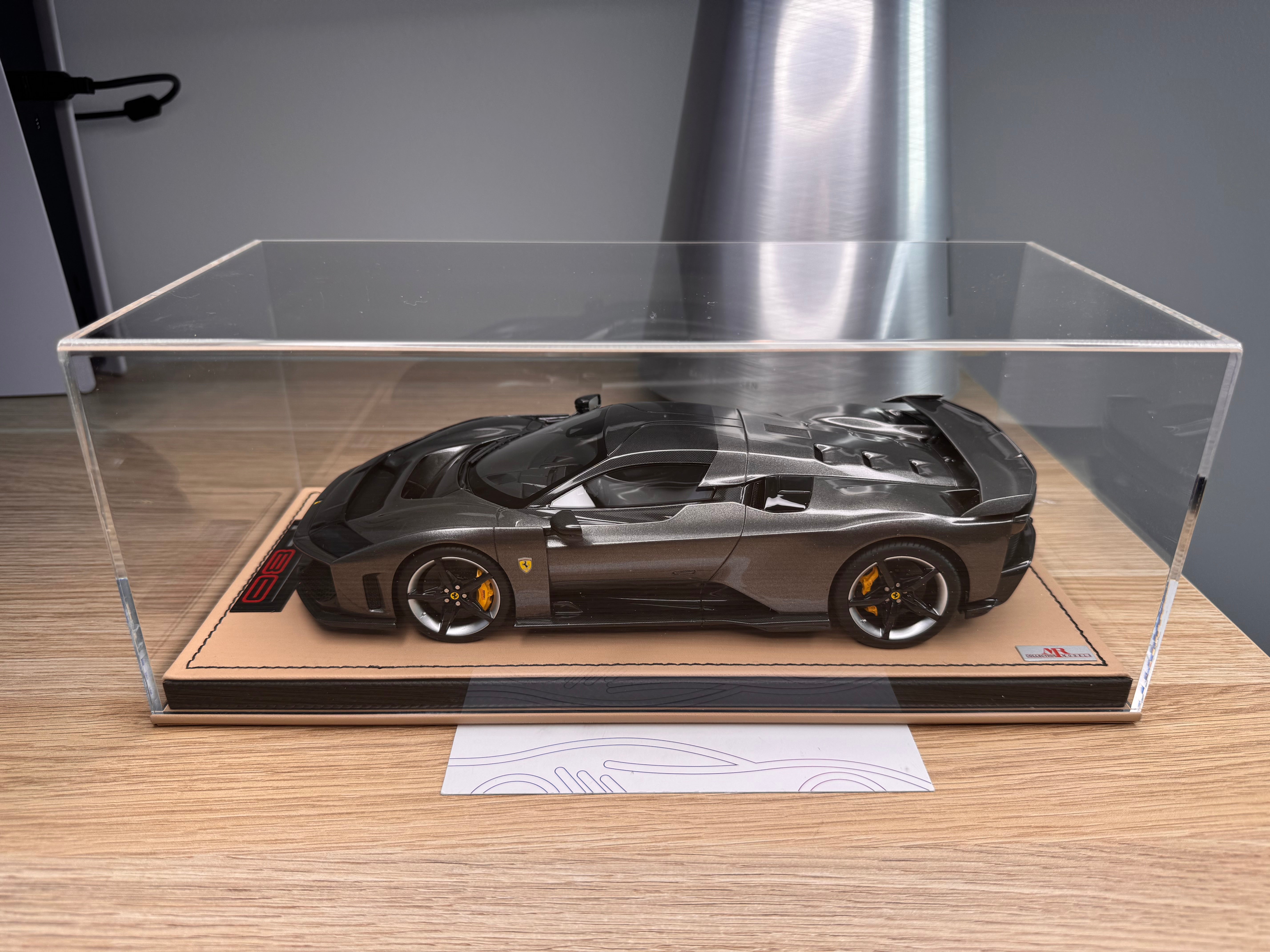 Ferrari F80 - Canna di Fucile LE49 - 1:18