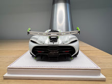 Load image into Gallery viewer, Koenigsegg Jesko 7362 PMC Special Project - Crystal White - 1:18

