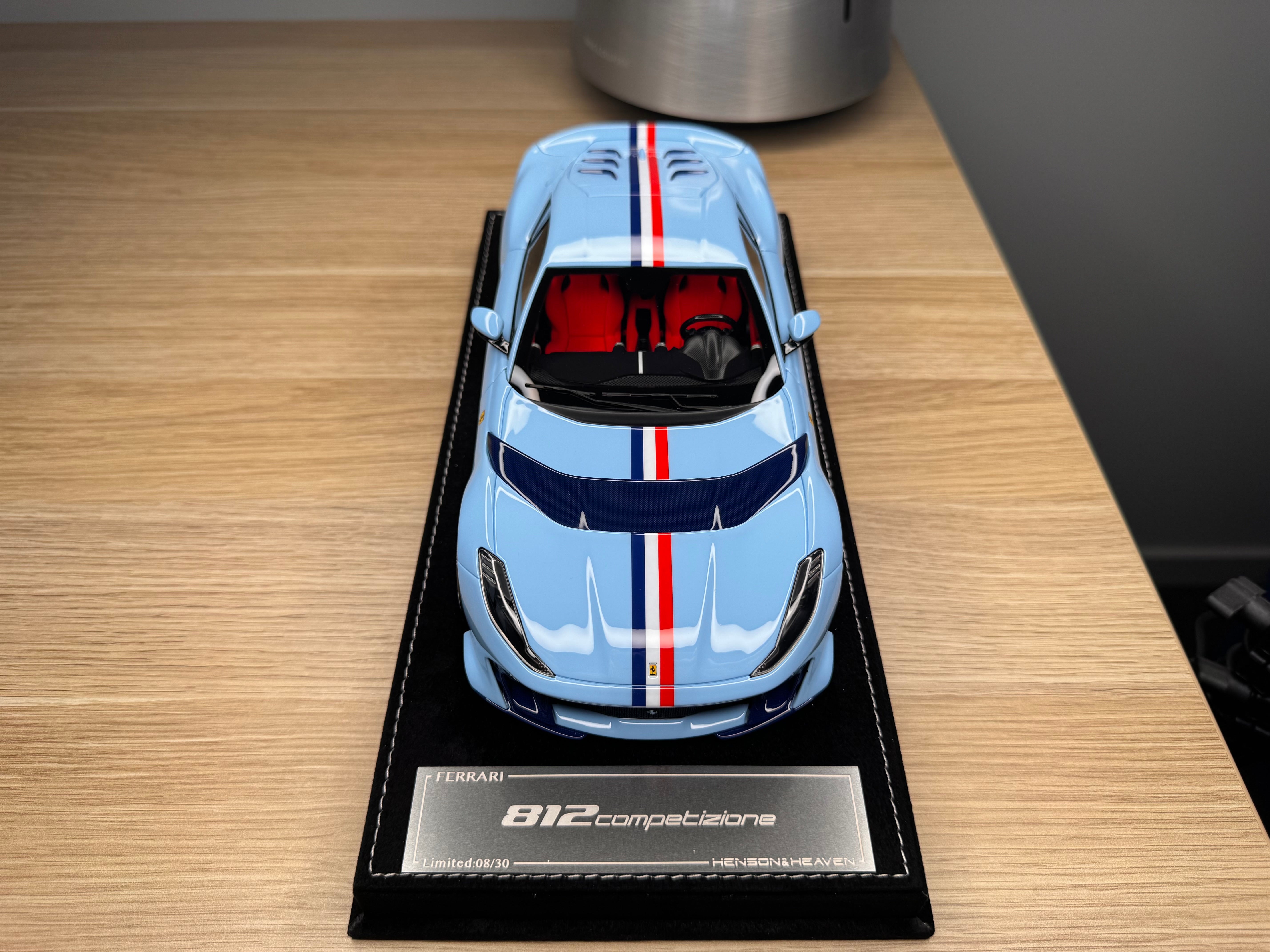 Ferrari 812 Competizione - Azzurro La Plata - 1:18