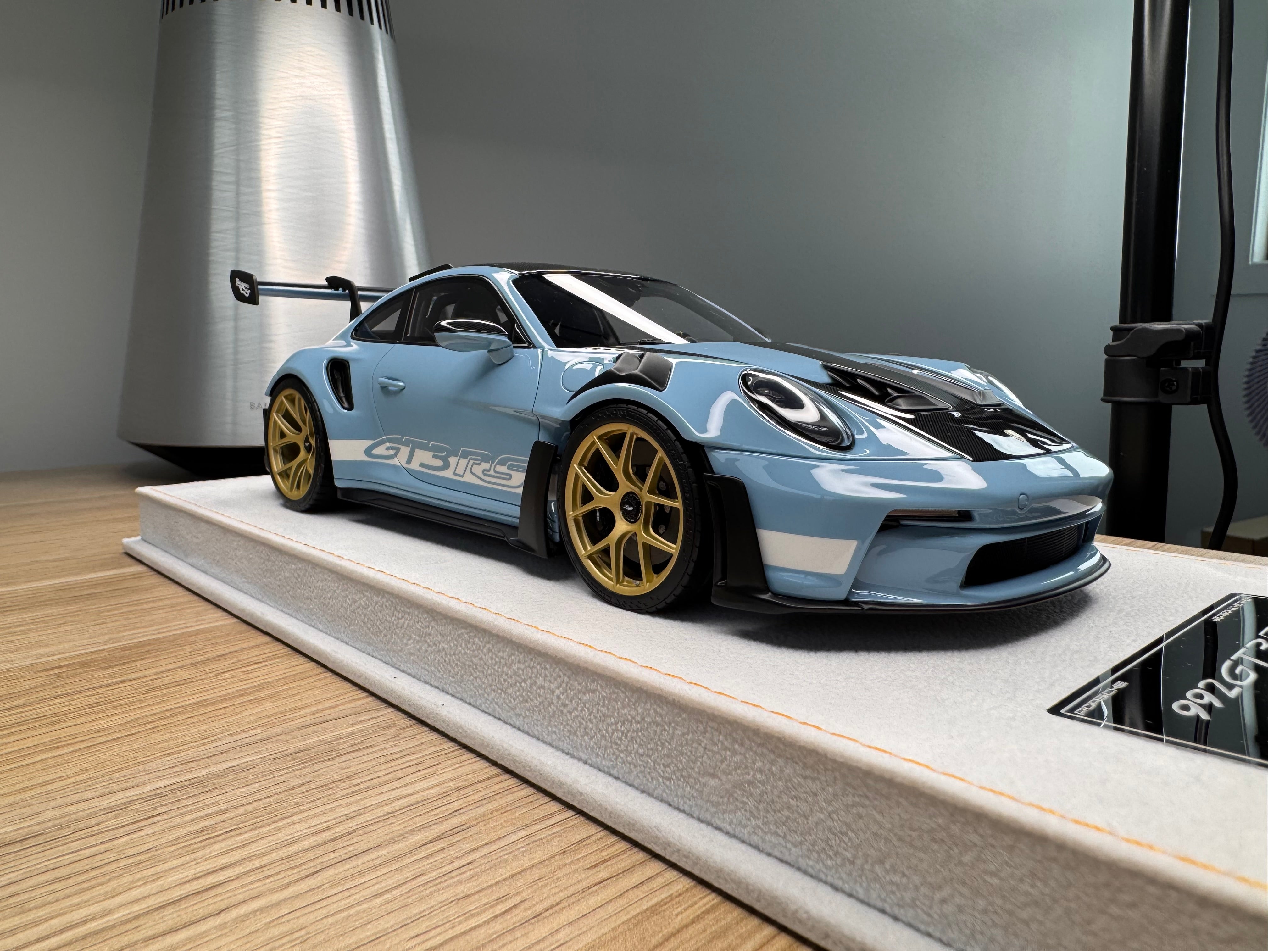 Porsche 911 992 GT3RS - Haze Blue - 1:18