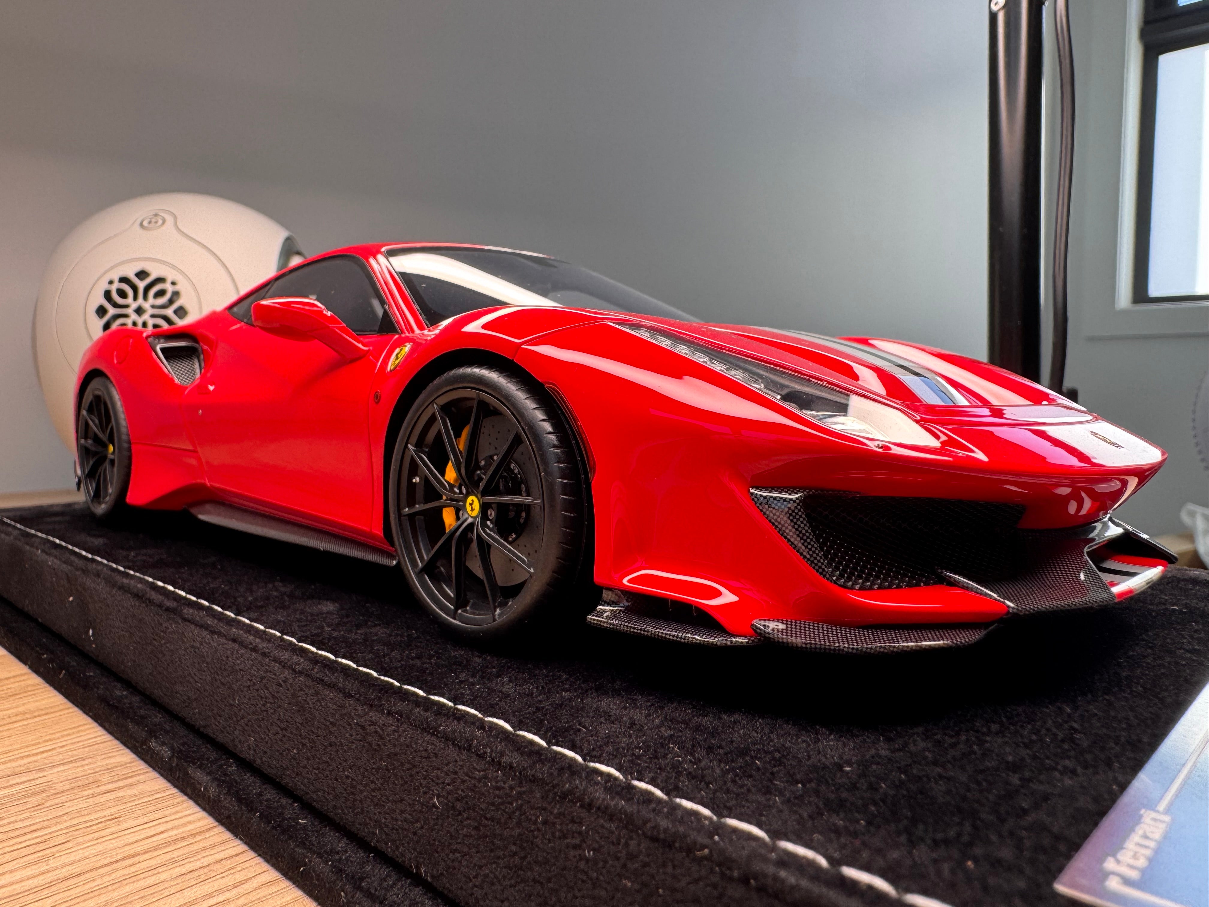 Ferrari 488 Pista - Rosso Corsa - 1:18