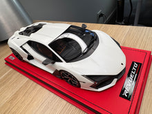 Load image into Gallery viewer, Lamborghini Revuelto - Bianco Siderale matte - 1:18
