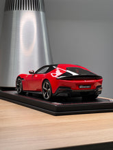 Load image into Gallery viewer, Ferrari 12 Cilindri - Rosso Corsa - 1:18

