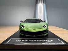 Load image into Gallery viewer, Lamborghini Aventador SVJ - Matte Green Pearl - 1:18
